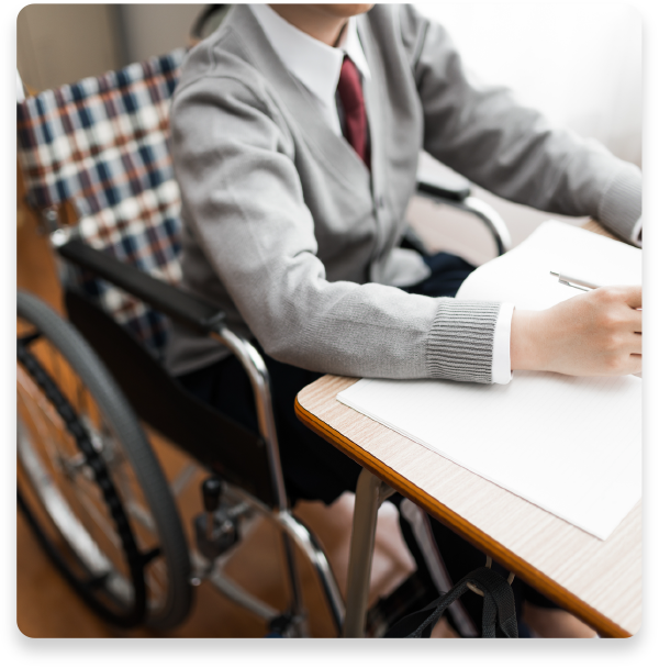 特別支援学校や高齢者住宅への訪問